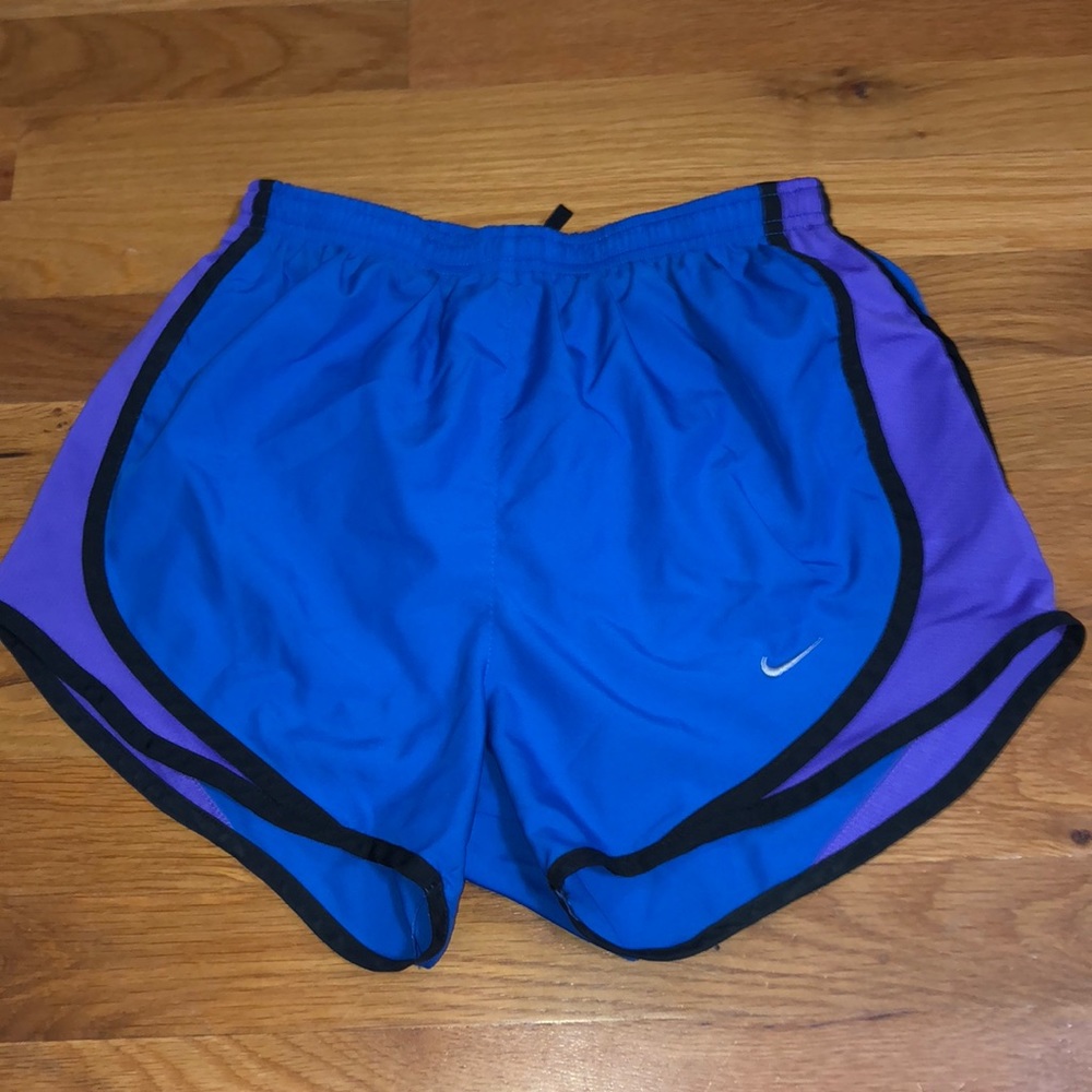 nike women’s dri fit tempo shorts